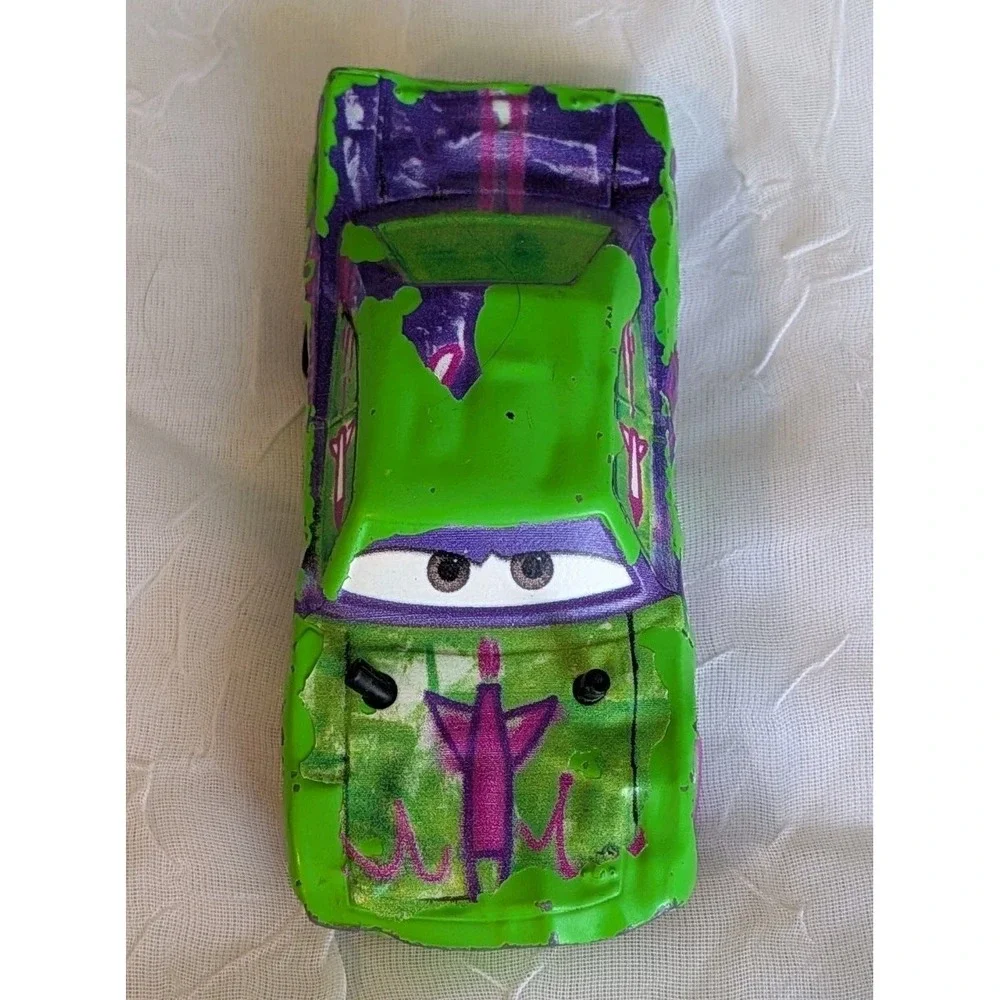 Disney Pixar Cars 3 Liability #77  Green Purple Demolition Derby  Thunder Hollow